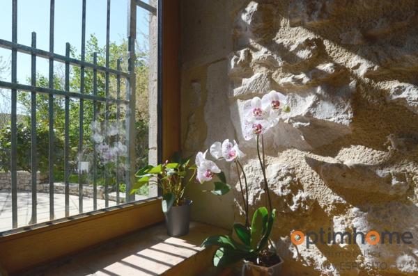 Belle maison de 14ème siècle et 18ème siècle au Coeur du village