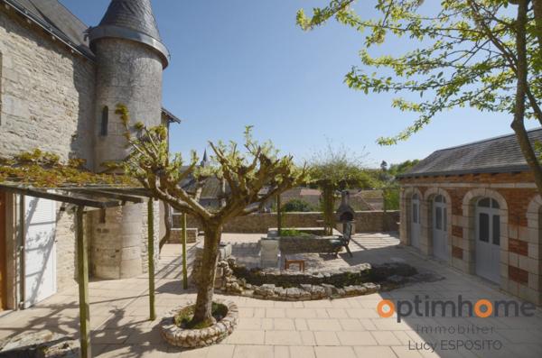 Belle maison de 14ème siècle et 18ème siècle au Coeur du village