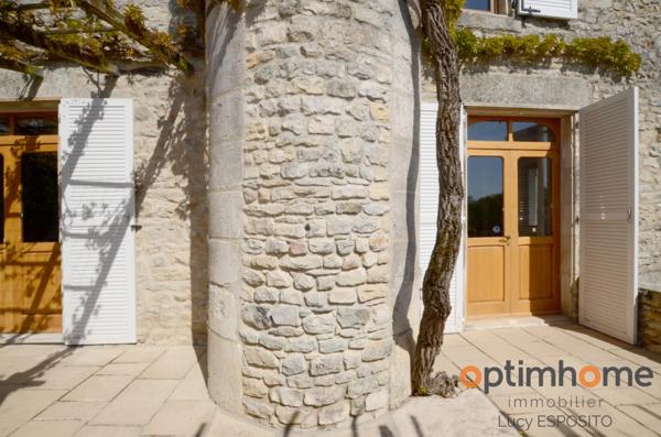 Belle maison de 14ème siècle et 18ème siècle au Coeur du village