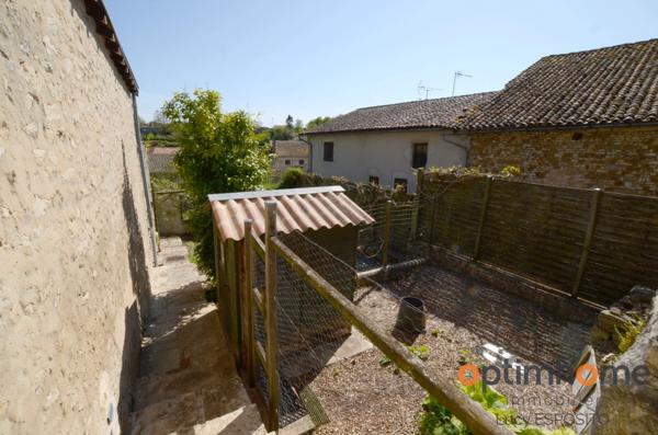 Belle maison de 14ème siècle et 18ème siècle au Coeur du village