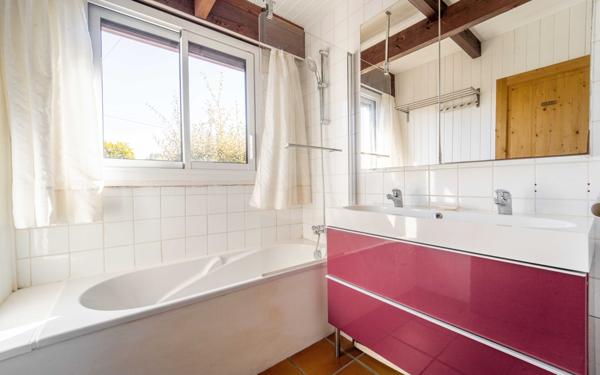 Maison à vendre    6 pièces •  Sainte-Eulalie-en-Born