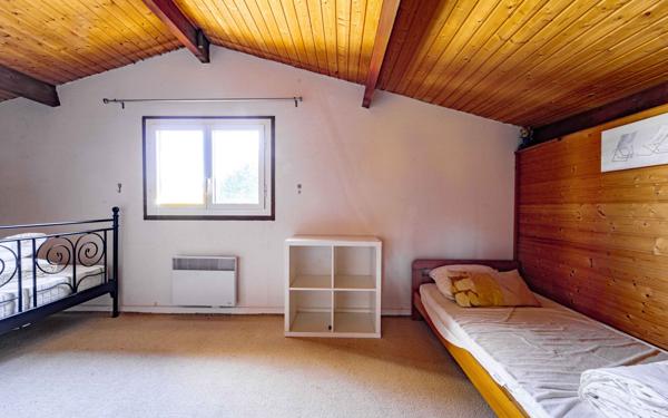 Maison à vendre    6 pièces •  Sainte-Eulalie-en-Born