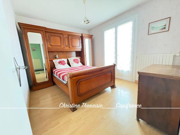Maison à vendre 4 pièces de Plain-Pied avec Véranda - 2 chambres - Garage et Carport 85800 LE FENOUILLER