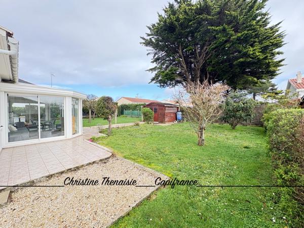 Maison à vendre 4 pièces de Plain-Pied avec Véranda - 2 chambres - Garage et Carport 85800 LE FENOUILLER