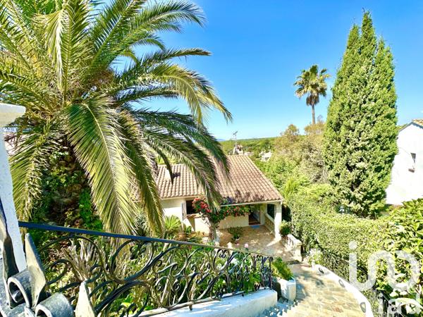 Maison à vendre 5 pièces 136 m² Saint-Raphaël