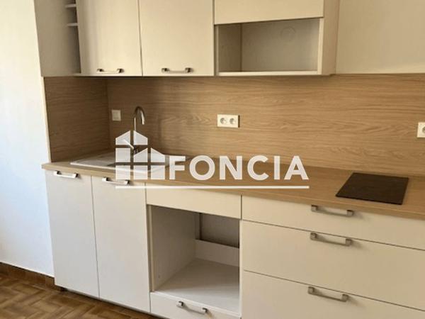 Location Appartement 2 pièces 55 m² - 13 RUE DE VERDUN Aix Les Bains 73100