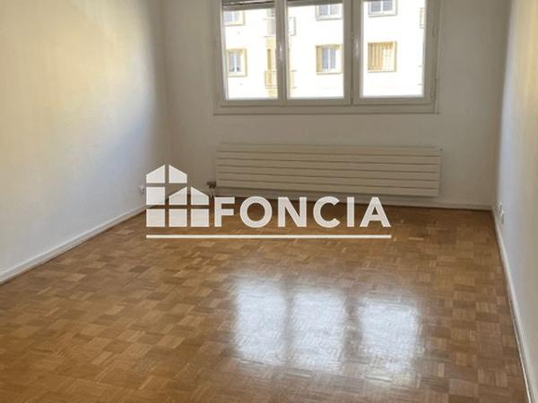 Location Appartement 2 pièces 55 m² - 13 RUE DE VERDUN Aix Les Bains 73100