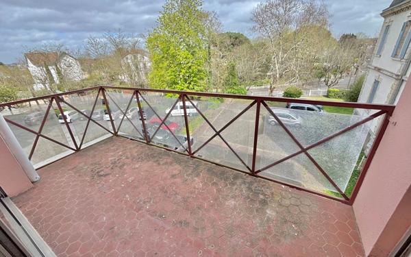 Appartement à louer    3 pièces •  Dax