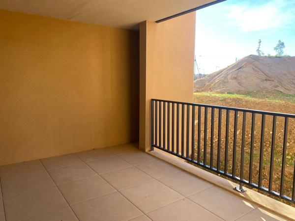 Dpt Hérault (34), à vendre SERIGNAN, appartement 3 pièces de 62.2 m² avec terrasse et stationnement