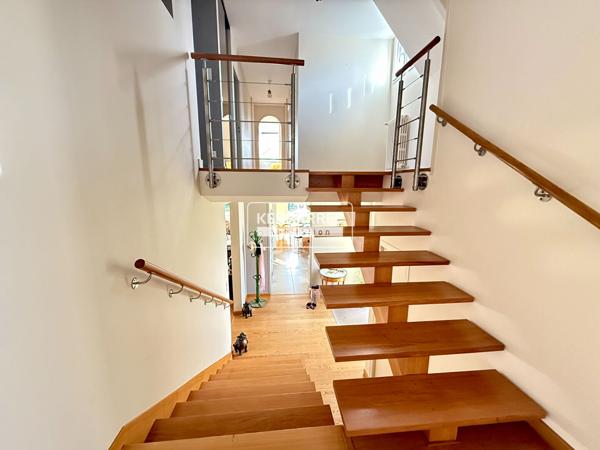 Maison 10 pièces – 356 m² environ à Saint-Grégoire (ref : 32783)