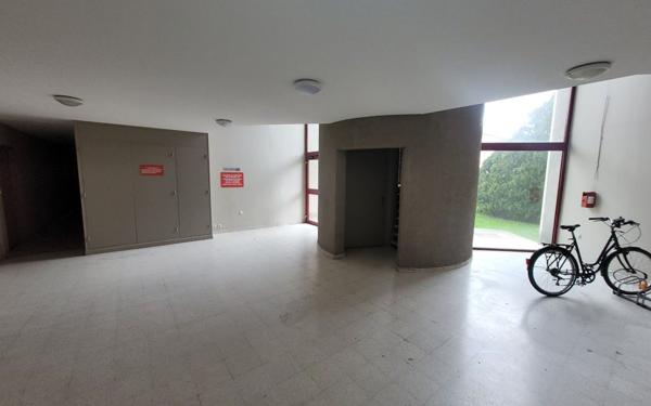 Appartement à vendre    1 pièce • 21,68 m2 Avignon