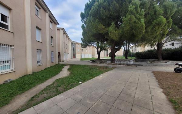 Appartement à vendre    1 pièce • 21,68 m2 Avignon