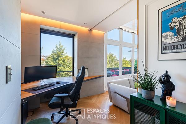 Duplex contemporain avec balcon dans un ancien hôtel particulier, aux portes de l’Île Seguin