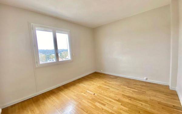 Appartement à louer    4 pièces •  Périgueux