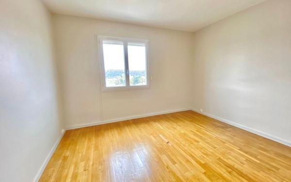 Appartement à louer    4 pièces •  Périgueux