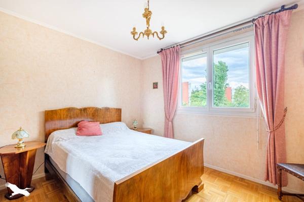 Appartement à vendre 242 000 € Caluire-et-Cuire 4 p 76 m² DPE D