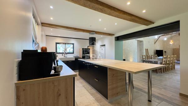 Charme et authenticité : superbe ferme rénovée avec grand terrain