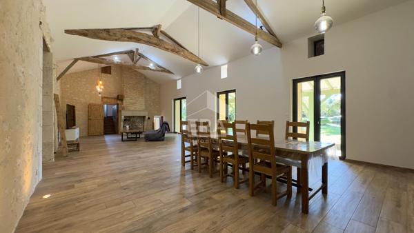 Charme et authenticité : superbe ferme rénovée avec grand terrain