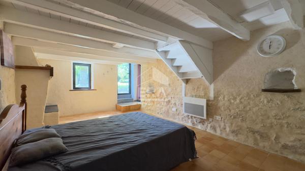 Charme et authenticité : superbe ferme rénovée avec grand terrain