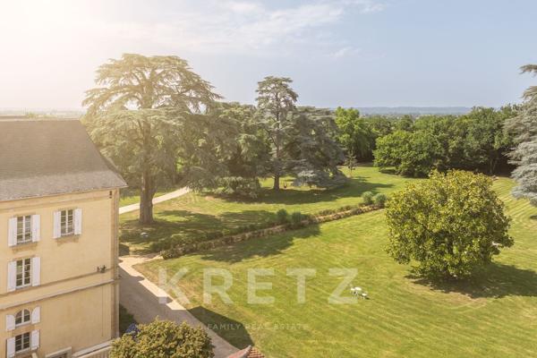 Appartement de 121 m² dans un château  avec terrasse privative