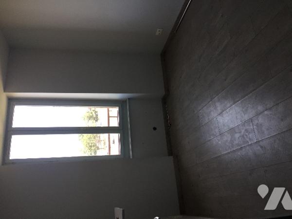 Investisseurs immeuble à Saint-Etienne secteur Le Soleil 6 lots (4 en plateaux et 2 rénovés) 240 m2