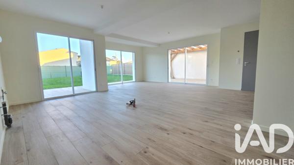 Maison à vendre 5 pièces 117 m² Saint-Palais-sur-Mer