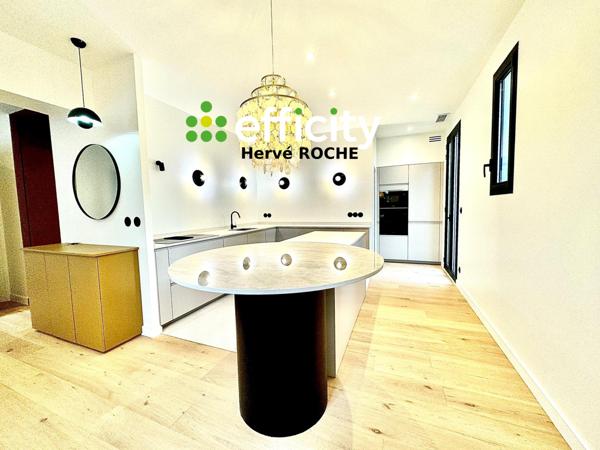 Maison 5 pièces - 240 m² Bien prestige