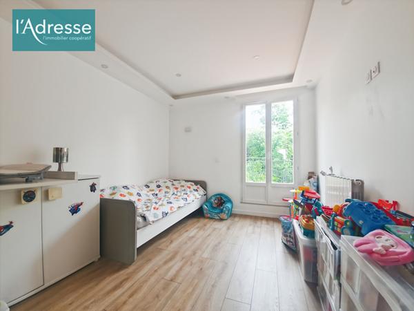 Maison Meulan En Yvelines 263 m², sous sol total, 1500 m² de parcelle