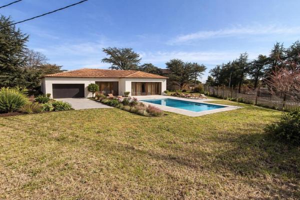 Terrain à bâtir, calme, clôturé et arboré