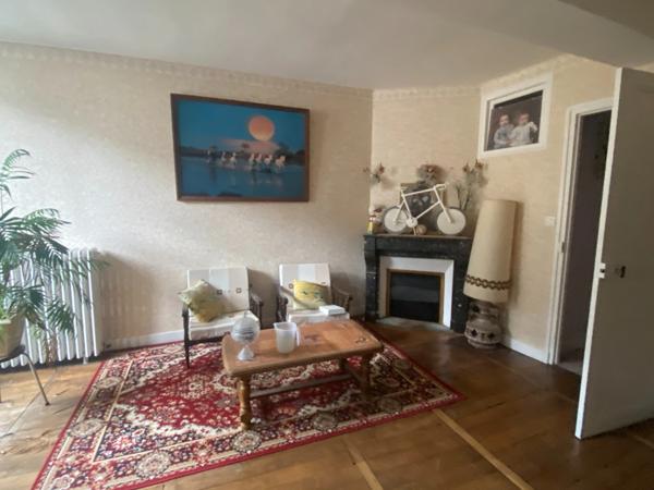 BOULANGERIE Fonds de commerce et murs à vendre DUN LE PALESTEL (23) 270 000 €