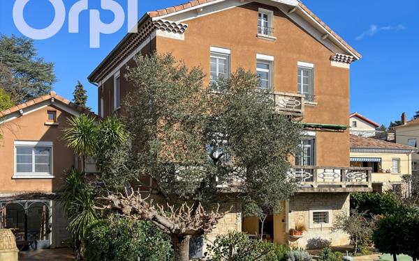 Maison à vendre    7 pièces • 193 m2 Aubenas