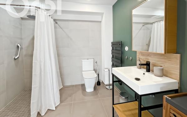 Maison à vendre    7 pièces • 193 m2 Aubenas