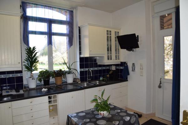 Dpt Aube (10), à vendre ESTISSAC maison P11