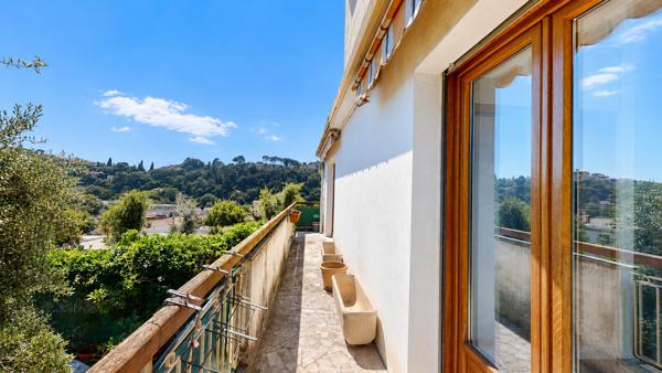 Appartement à vendre 288 200 € Cagnes-sur-Mer 3 p 82,9 m² DPE C