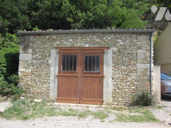 Grande maison avec remise et terrain attenant
