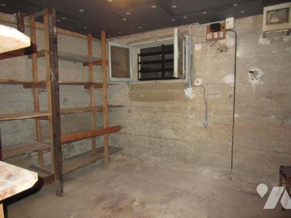 Grande maison avec remise et terrain attenant