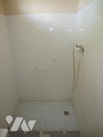 Grande maison avec remise et terrain attenant