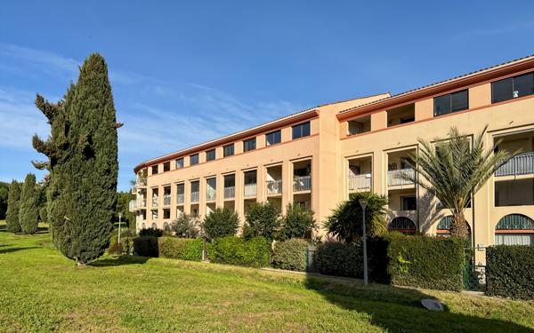 Appartement à vendre    3 pièces • 69,26 m2 Fréjus