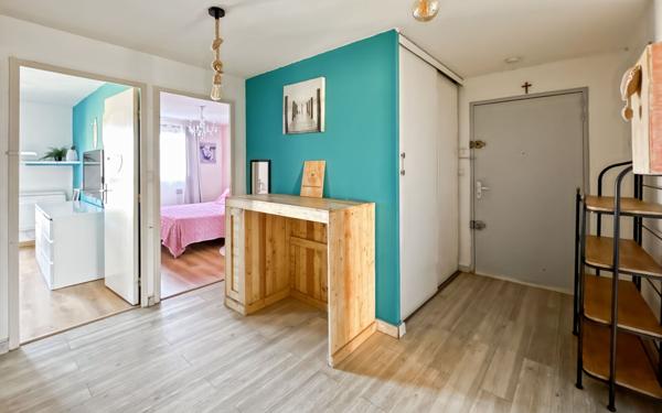 Appartement à vendre    3 pièces • 69,26 m2 Fréjus