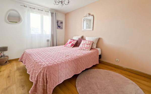 Appartement à vendre    3 pièces • 69,26 m2 Fréjus