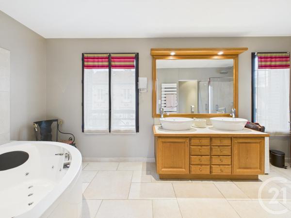 Maison à vendre  8 pièces - 185 m2 CHARTRES - 28