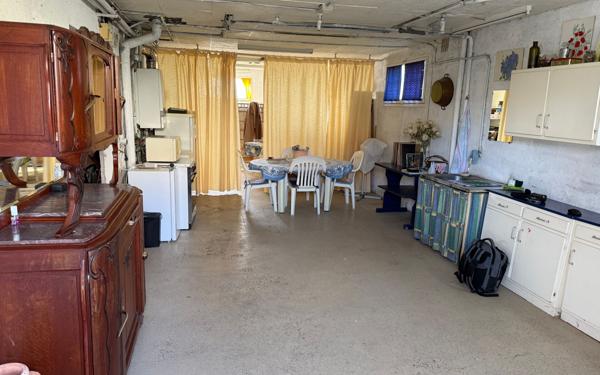 Maison à vendre    5 pièces •  Magné