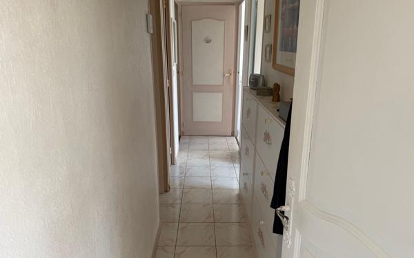 Maison à vendre    5 pièces •  Magné