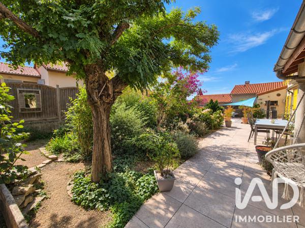 Maison à vendre 5 pièces 127 m² Saint-Germain-Laprade