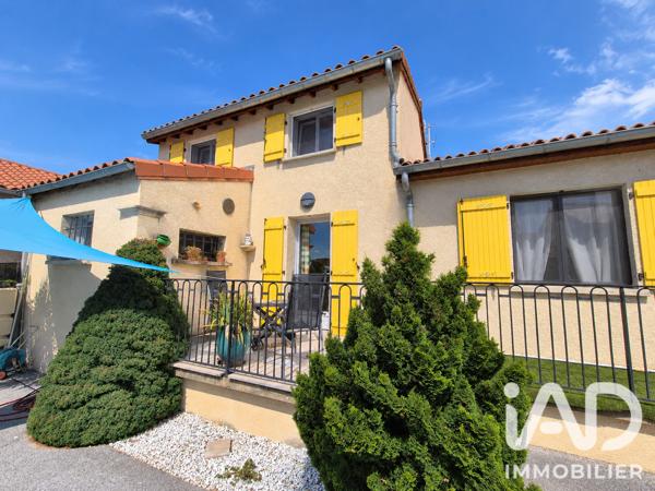 Maison à vendre 5 pièces 127 m² Saint-Germain-Laprade