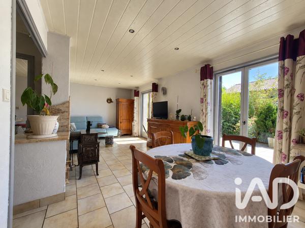 Maison à vendre 5 pièces 127 m² Saint-Germain-Laprade
