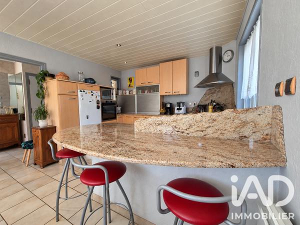 Maison à vendre 5 pièces 127 m² Saint-Germain-Laprade