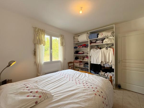 Appartement à vendre 3 pièces terrasse et grand garage (05)