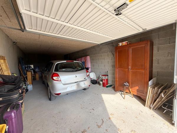 Appartement à vendre 3 pièces terrasse et grand garage (05)