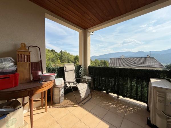 Appartement à vendre 3 pièces terrasse et grand garage (05)